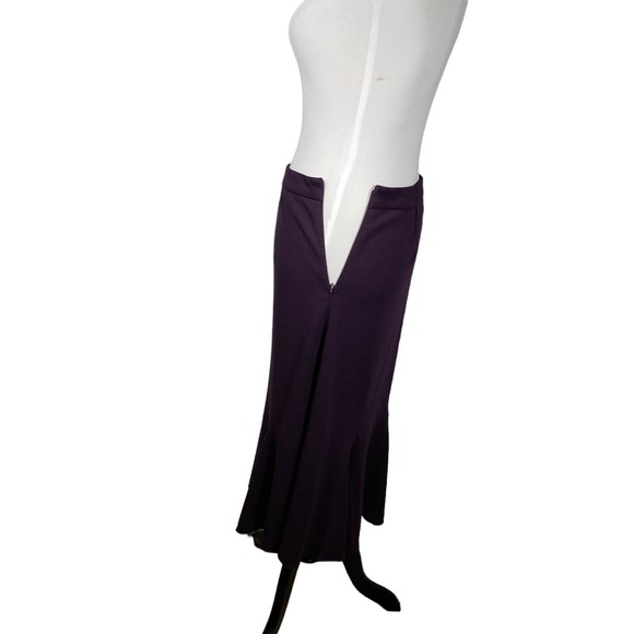 Larry Levine Women's size 14 Purple Knee Length Stretchy Skirt - Picture 5 of 7